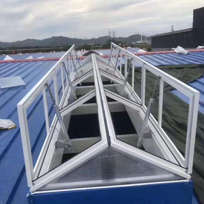 屋頂天窗